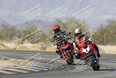 media/Dec-04-2025-Racers Edge (Thu) [[5ebc9f124d]]/3-B Group/1-Session 1 (Turn 7)/